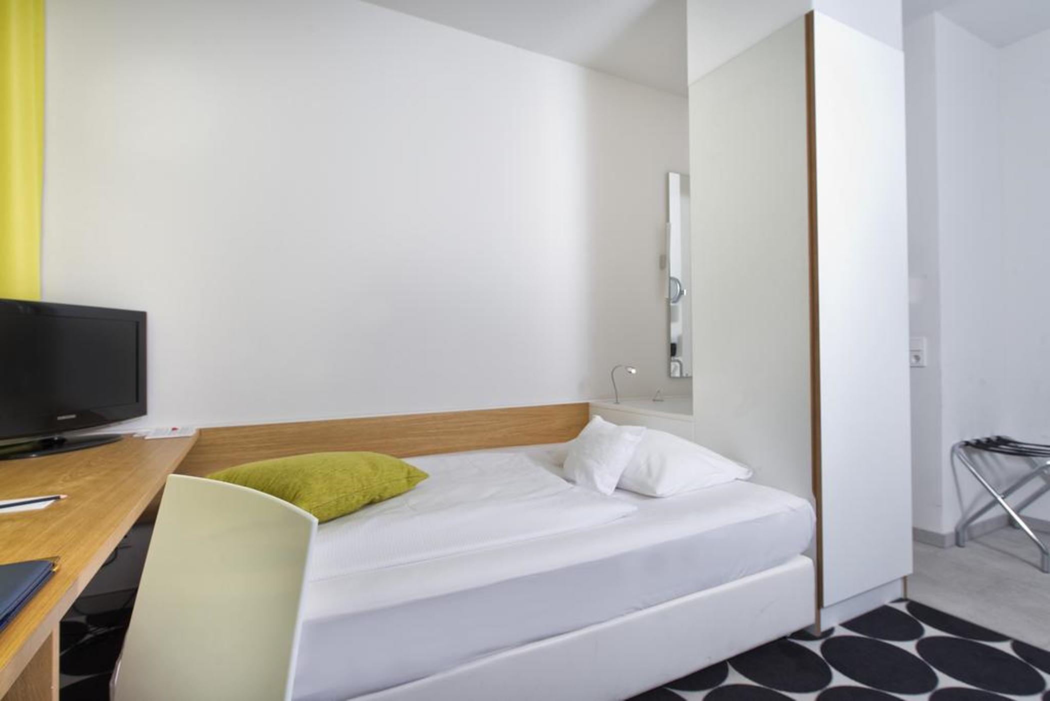 ทริป บาย วินด์แฮม แฟรงค์เฟิร์ต Hotel Frankfurt am Main ภายนอก รูปภาพ