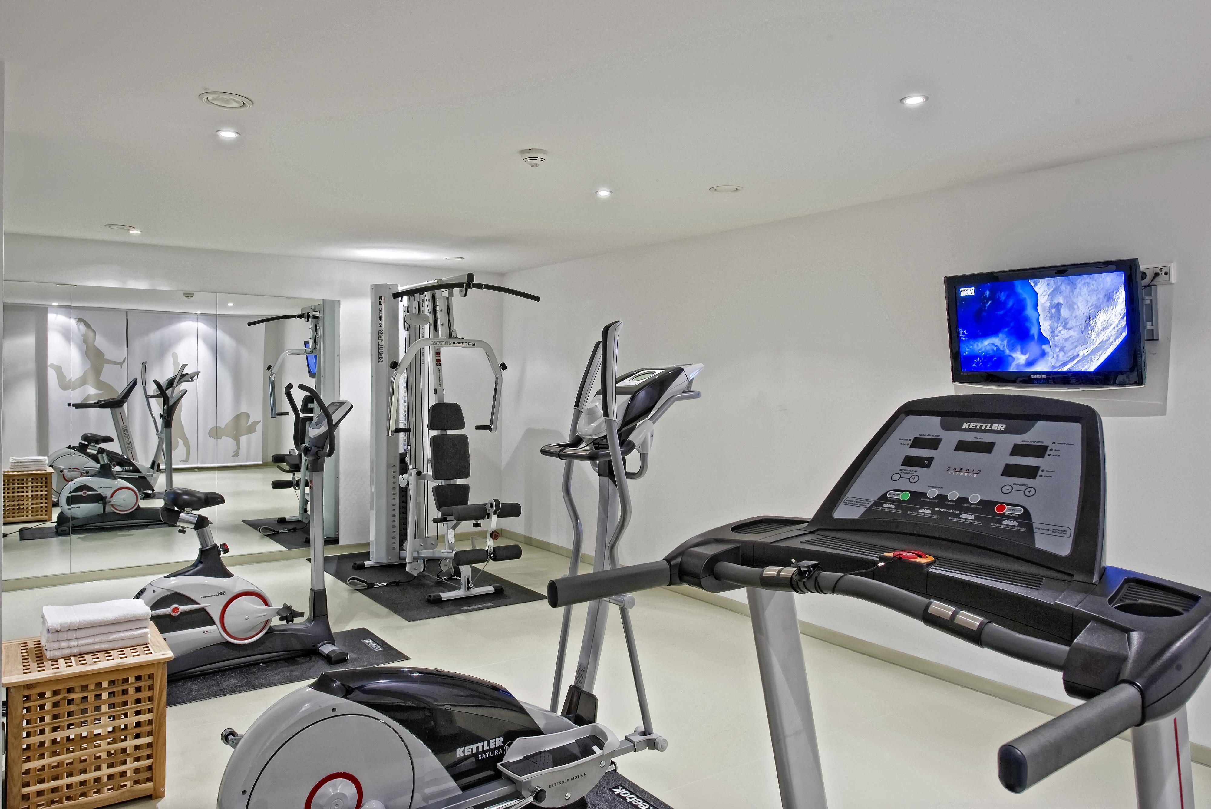 ทริป บาย วินด์แฮม แฟรงค์เฟิร์ต Hotel Frankfurt am Main ภายนอก รูปภาพ