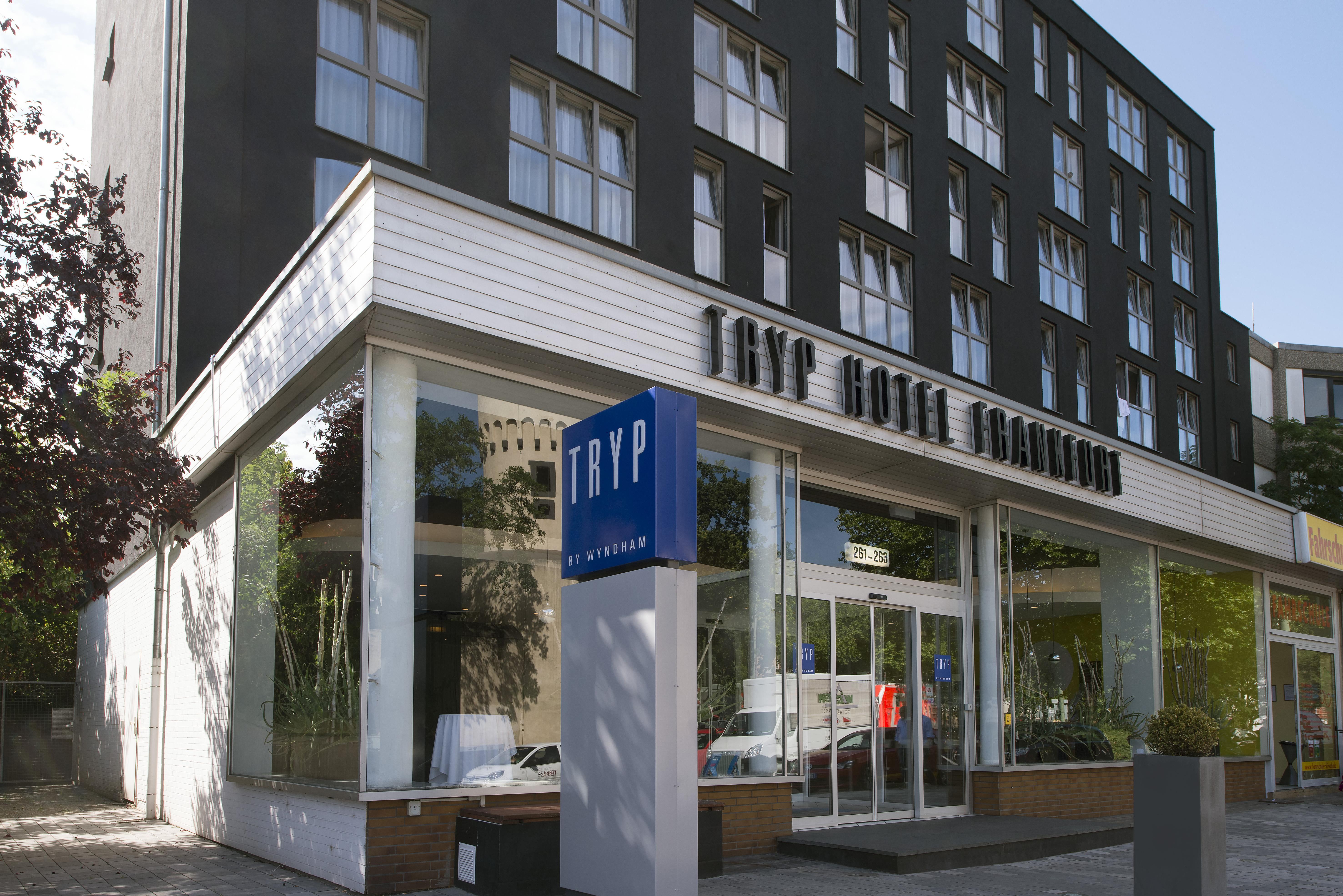 ทริป บาย วินด์แฮม แฟรงค์เฟิร์ต Hotel Frankfurt am Main ภายนอก รูปภาพ