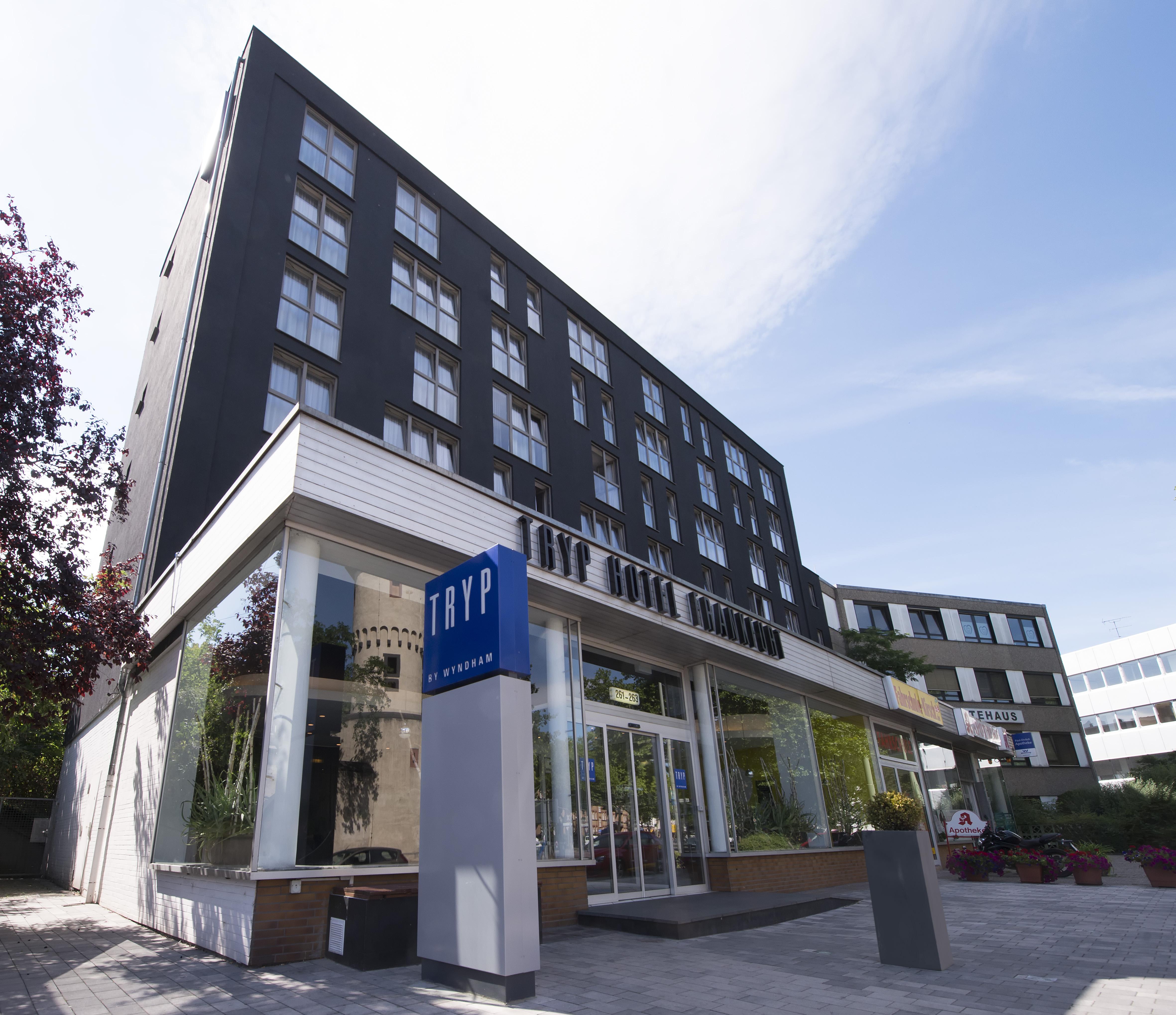 ทริป บาย วินด์แฮม แฟรงค์เฟิร์ต Hotel Frankfurt am Main ภายนอก รูปภาพ